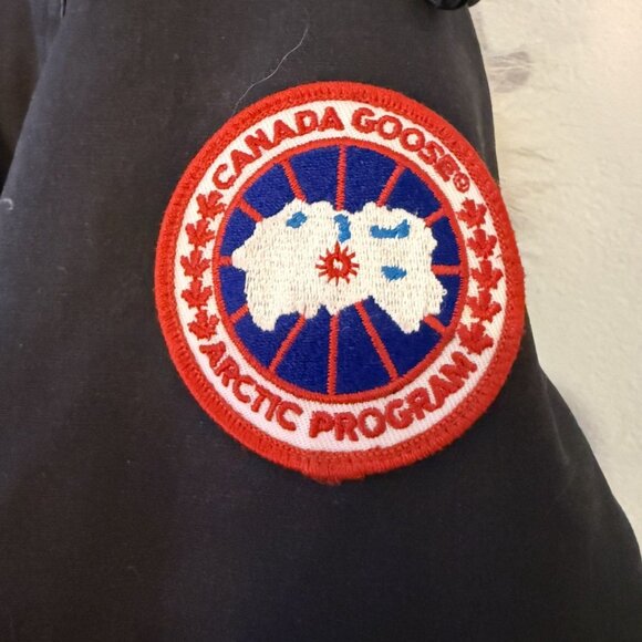 Canada Goose Black Fur Hood Trillium Parka - Picture 5 of 10